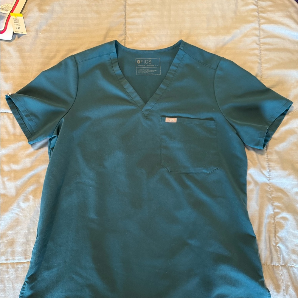 FIGS Caribbean Blue Catarina Top